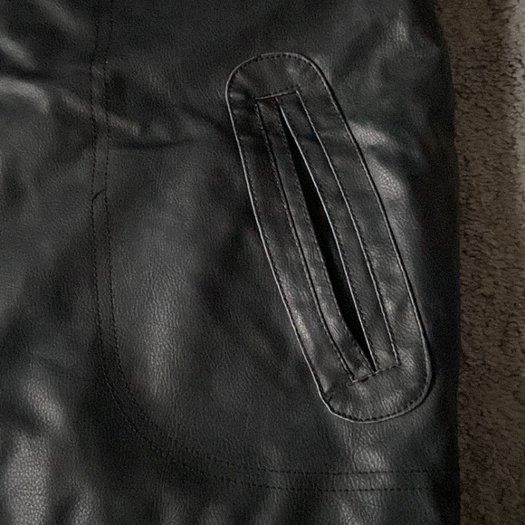 Mens leather jacket - Picture 6 of 16